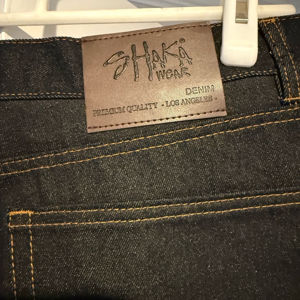 Shaka Wear Men's Relaxed Jeans - Black